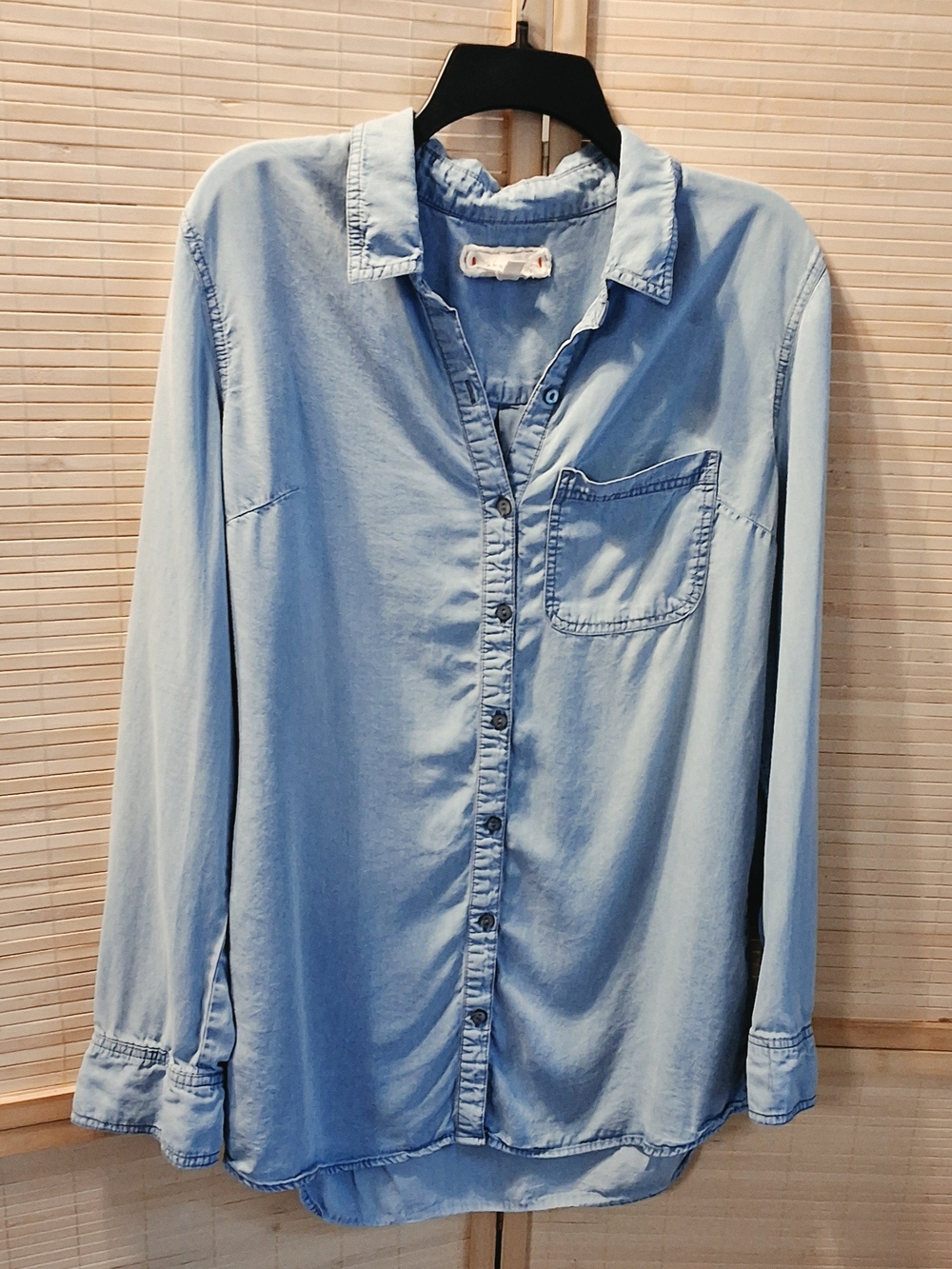 Chambrai Lightweight Denim Button-Up Shirt - Light Blue